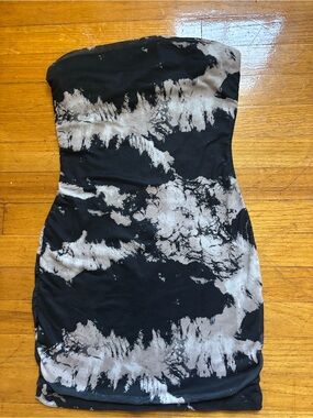Windsor Black and Cream Tie-Dye Strapless Bodycon Dress